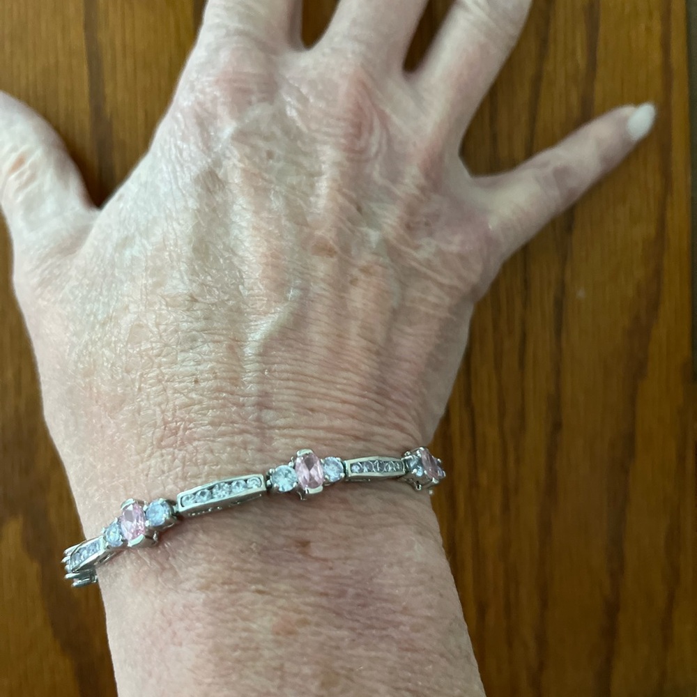 Women’s pink and white CZ bracelet - Picture 3 of 5